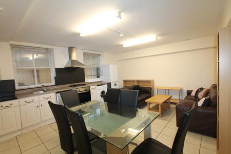 George Street, Leamington Spa, CV31