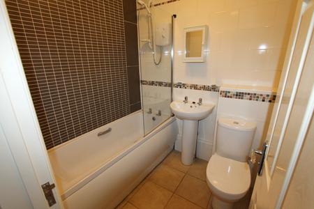 6 bedroom Flat to let in George Street, Leamington Spa, CV31