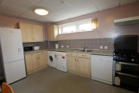 6 bedroom Flat to let in Ranelagh Terrace, Leamington Spa, CV31