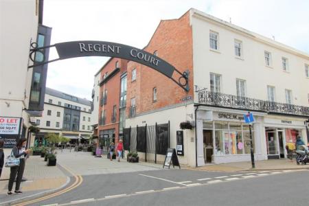 1 bedroom Flat to let in Regent Street, Leamington Spa, CV32