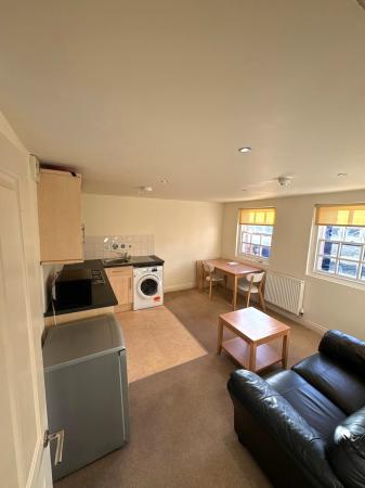 1 bedroom Flat to let in Regent Street, Leamington Spa, CV32
