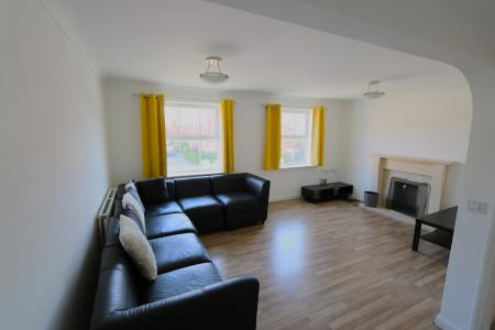 3 bedroom Semi-detached house to let in Banquo Approach, Heathcote, CV34