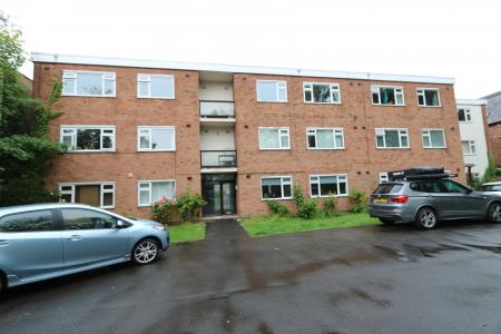 2 bedroom Flat to let in Talbot Court, Upper Holly Walk, Leamington Spa, CV32