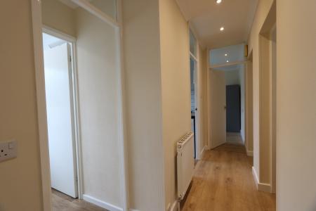 2 bedroom Flat to let in Talbot Court, Upper Holly Walk, Leamington Spa, CV32