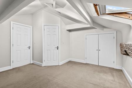 2 bedroom Flat to let in 153 Cape Road, Warwick, CV34