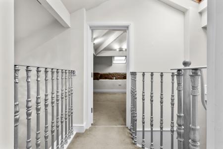 2 bedroom Flat to let in 153 Cape Road, Warwick, CV34