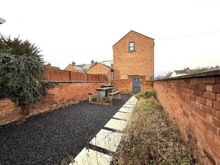 2 bedroom End of terrace house to let in Tachbrook Street, Leamington Spa, CV31