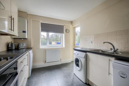 2 bedroom Apartment for sale in Rugby Road, Leamington Spa