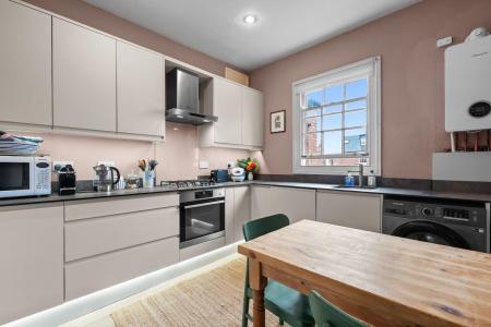 1 bedroom Apartment for sale in Portland Street, Leamington Spa