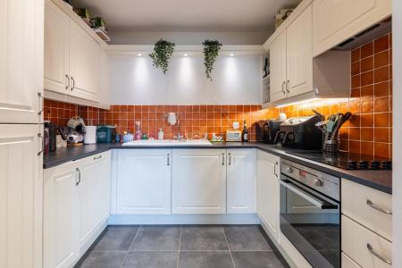 2 bedroom Apartment for sale in Kenilworth Street, Leamington Spa