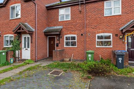 2 bedroom Terraced House for sale in Ginkgo Walk, Leamington Spa