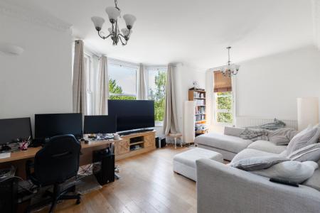 2 bedroom Apartment for sale in Lillington Road, Leamington Spa