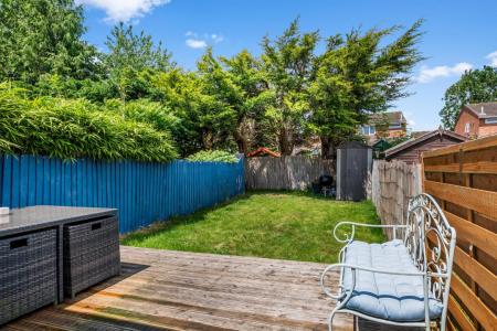 2 bedroom End of terrace house for sale in Evans Grove, Whitnash