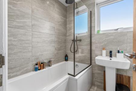 2 bedroom End of terrace house for sale in Evans Grove, Whitnash