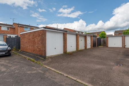 2 bedroom End of terrace house for sale in Evans Grove, Whitnash