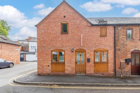 2 bedroom Terraced House for sale in William Street, Leamington Spa