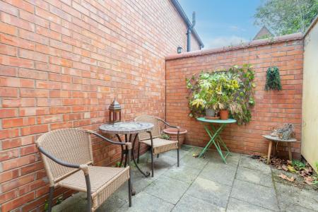 2 bedroom Terraced House for sale in William Street, Leamington Spa