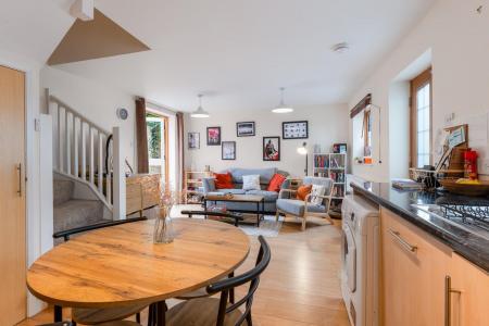 2 bedroom Terraced House for sale in William Street, Leamington Spa