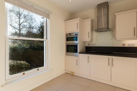 2 bedroom Flat for sale in Northumberland Road, Leamington Spa