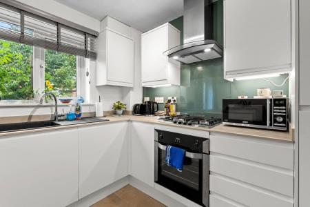 2 bedroom Semi-detached house for sale in Montgomery Road, Whitnash