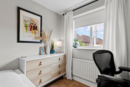 2 bedroom Semi-detached house for sale in Montgomery Road, Whitnash