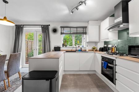 2 bedroom Semi-detached house for sale in Montgomery Road, Whitnash