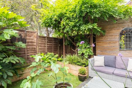 3 bedroom Terraced House for sale in Willow Sheets Meadow, Cubbington