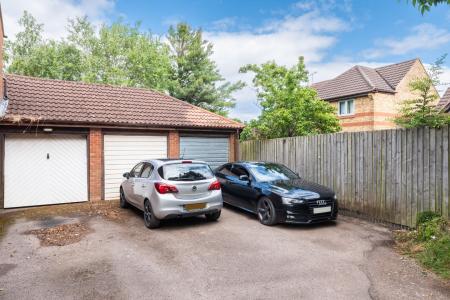 3 bedroom Terraced House for sale in Willow Sheets Meadow, Cubbington