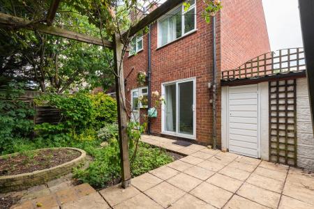 3 bedroom Semi-detached house for sale in Harrow Road, Whitnash
