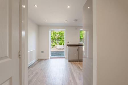 2 bedroom House for sale in De Stretford Drive, Bishops Tachbrook