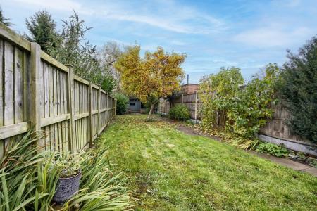 2 bedroom Semi-detached house for sale in Quarry Street, Leamington Spa