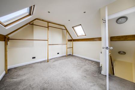 2 bedroom Semi-detached house for sale in Quarry Street, Leamington Spa