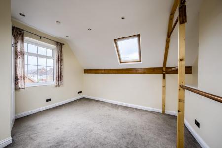 2 bedroom Semi-detached house for sale in Quarry Street, Leamington Spa