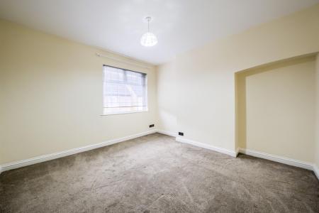 2 bedroom Semi-detached house for sale in Quarry Street, Leamington Spa