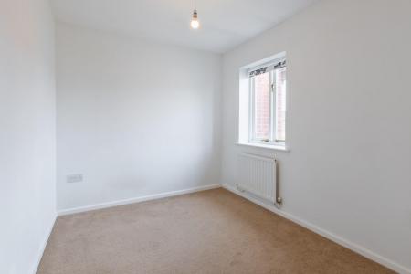 3 bedroom End of terrace house for sale in Davidson Avenue, Leamington Spa