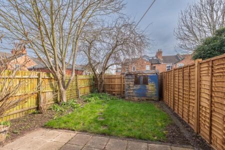 3 bedroom End of terrace house for sale in Davidson Avenue, Leamington Spa