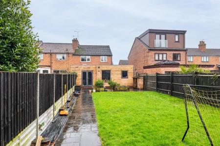 3 bedroom End of terrace house for sale in High View Road, Leamington Spa