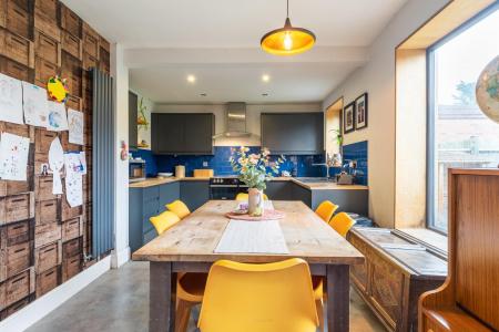 3 bedroom End of terrace house for sale in High View Road, Leamington Spa