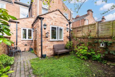 2 bedroom House for sale in Albert Street, Leamington Spa