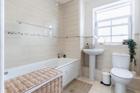 3 bedroom Semi-detached house for sale in Kenilworth Street, Leamington Spa