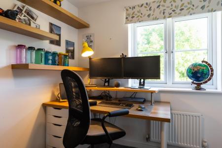 3 bedroom Detached house for sale in Owen Grove, Whitnash