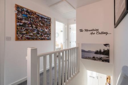 3 bedroom Detached house for sale in Owen Grove, Whitnash