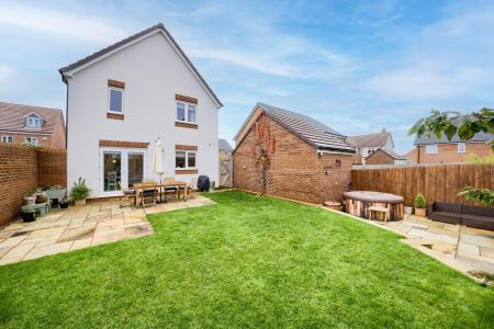 3 bedroom Detached house for sale in Radcliffe Road, Bishops Tachbrook, Leamington Spa