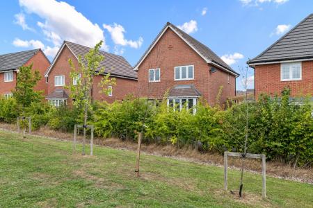 4 bedroom Detached house for sale in Jackson Avenue, Bishops Tachbrook