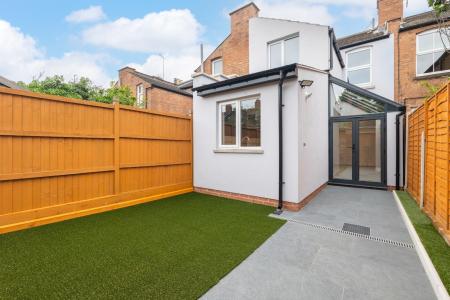 3 bedroom Terraced House for sale in Plymouth Place, Leamington Spa