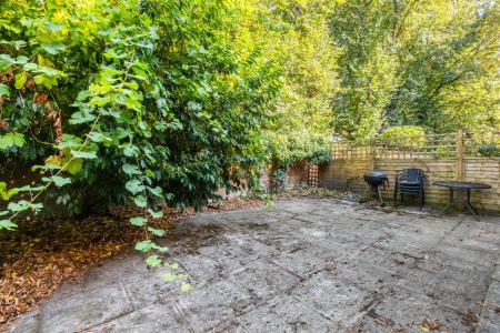 4 bedroom Terraced House for sale in St. Marks Mews, Leamington Spa