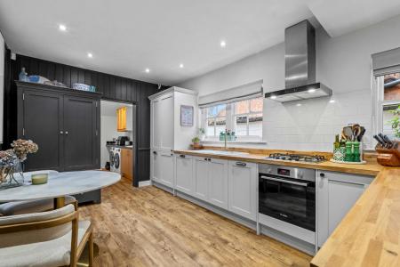 4 bedroom Terraced House for sale in Hyde Place, Leamington Spa