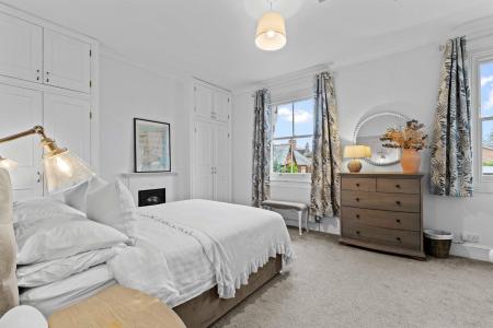 4 bedroom Terraced House for sale in Hyde Place, Leamington Spa