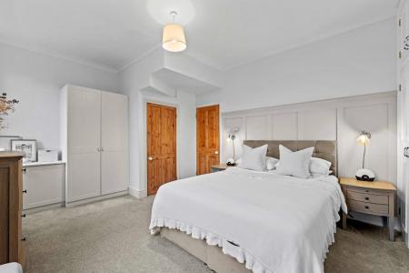 4 bedroom Terraced House for sale in Hyde Place, Leamington Spa