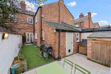 4 bedroom Terraced House for sale in Hyde Place, Leamington Spa